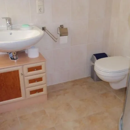 Bruedigam Comfortable بيت للعطل *